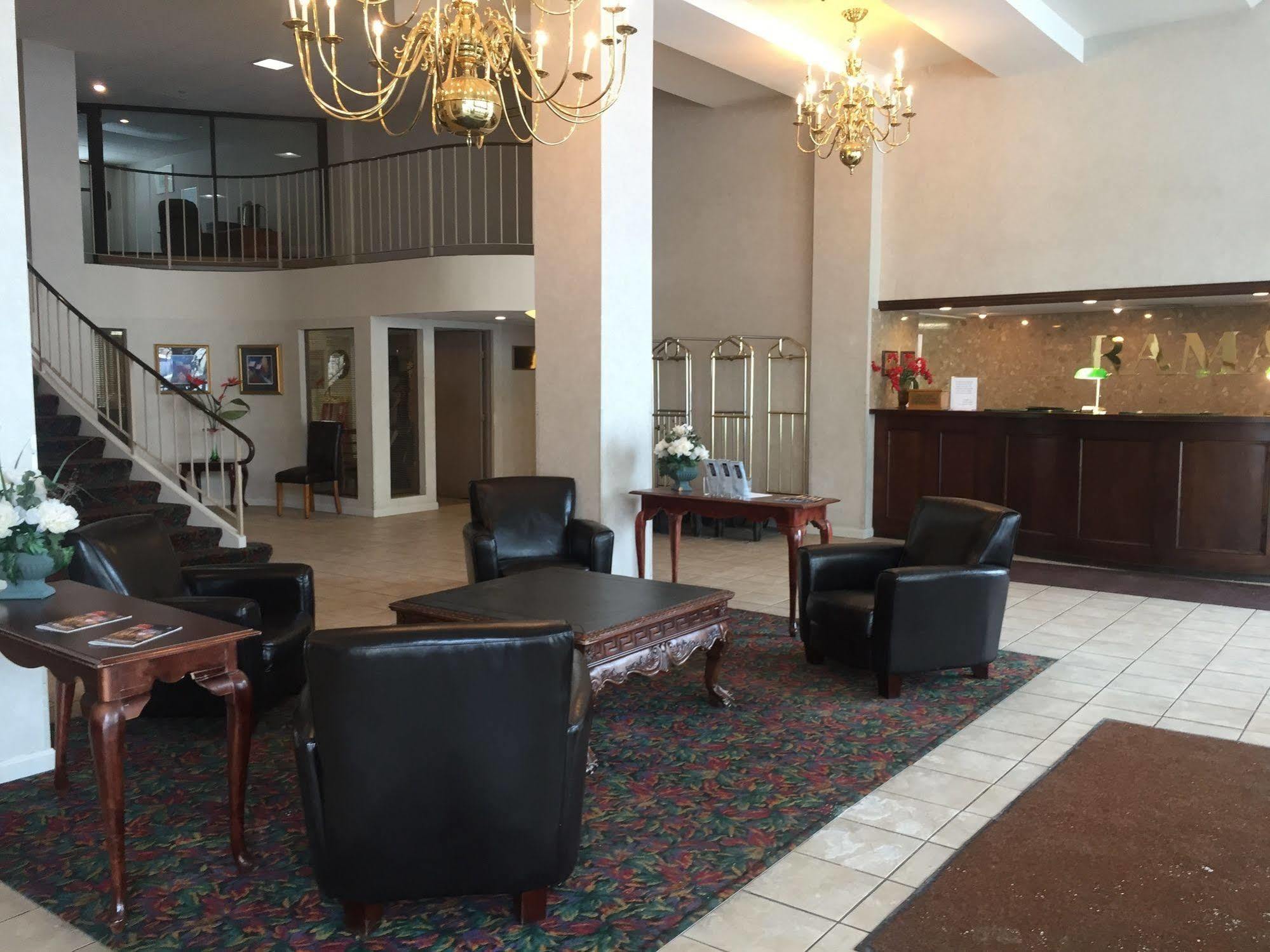 City Center Hotel Milwaukee Exterior photo
