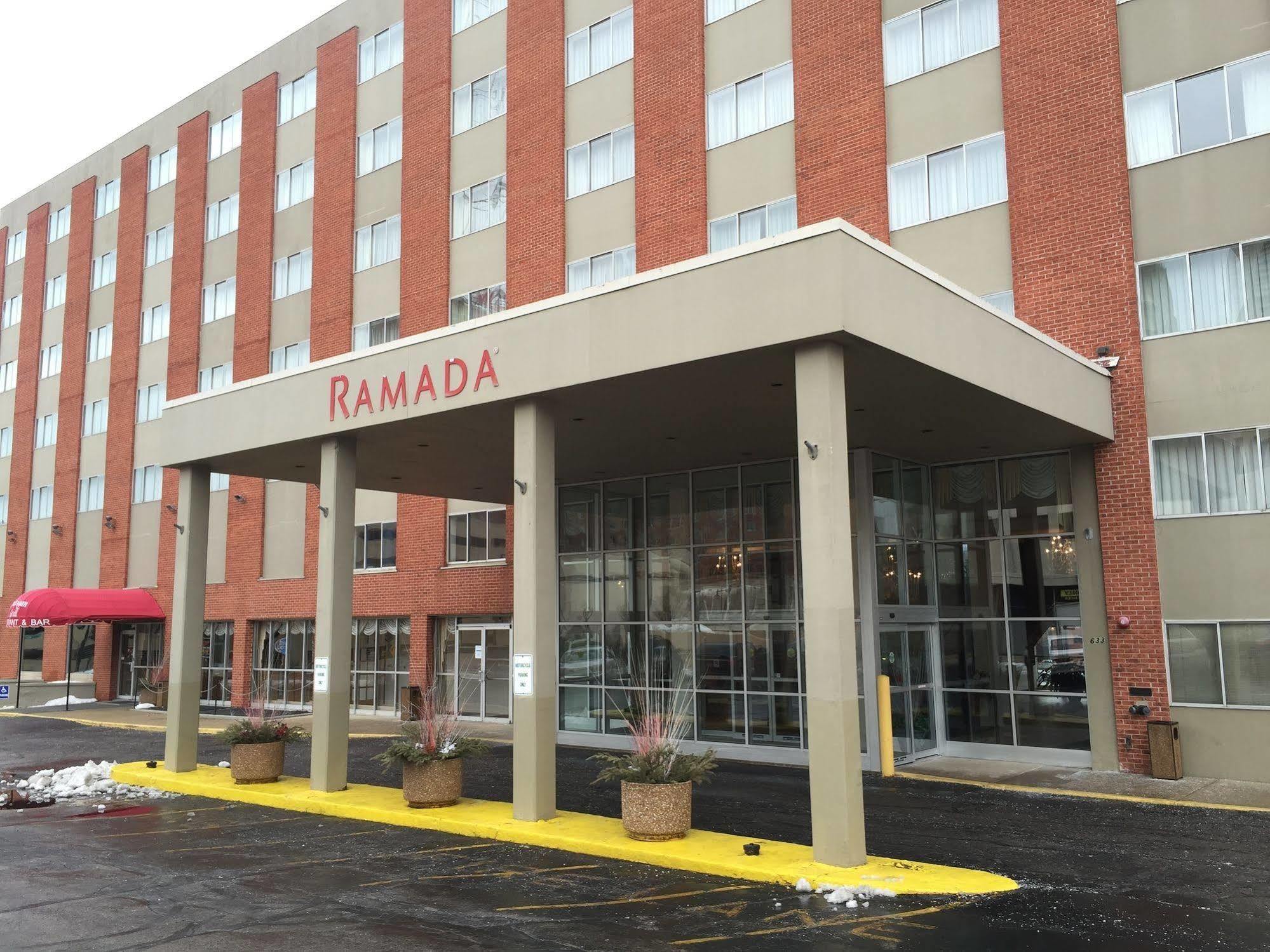 City Center Hotel Milwaukee Exterior photo